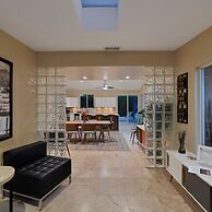 The Palms- Pool Jacuzzi and Pet Friendly