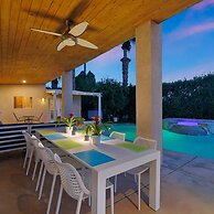 The Palms- Pool Jacuzzi and Pet Friendly