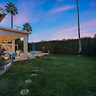 The Palms- Pool Jacuzzi and Pet Friendly