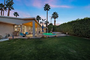 The Palms- Pool Jacuzzi and Pet Friendly