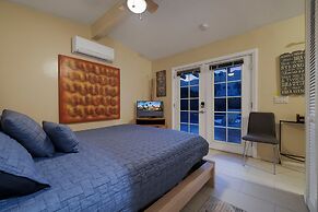 The Palms- Pool Jacuzzi and Pet Friendly