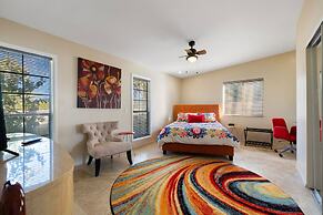 The Palms- Pool Jacuzzi and Pet Friendly