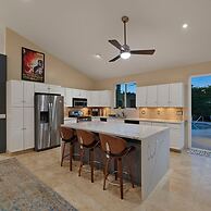 The Palms- Pool Jacuzzi and Pet Friendly