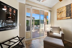 The Palms- Pool Jacuzzi and Pet Friendly