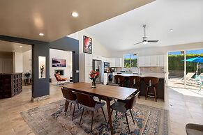 The Palms- Pool Jacuzzi and Pet Friendly