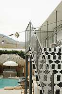 Mod Maya Hotel in Palm Springs