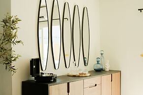 Mod Maya Hotel in Palm Springs