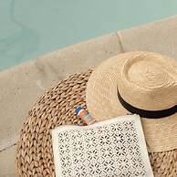 Mod Maya Hotel in Palm Springs