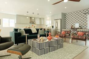 Mod Maya Hotel in Palm Springs