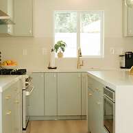 Mod Maya Hotel in Palm Springs