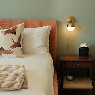 Mod Maya Hotel in Palm Springs