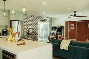 Mod Maya Hotel in Palm Springs