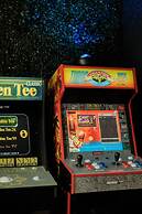 Mod Maya Hotel in Palm Springs