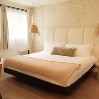 Mod Maya Hotel in Palm Springs