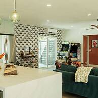 Mod Maya Hotel in Palm Springs