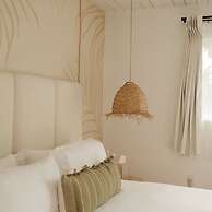 Mod Maya Hotel in Palm Springs