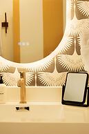 Mod Maya Hotel in Palm Springs