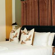 Mod Maya Hotel in Palm Springs