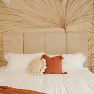 Mod Maya Hotel in Palm Springs