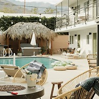 Mod Maya Hotel in Palm Springs