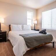Newly Built 4BR Spacious Retreat in Peyton