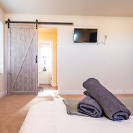 Newly Built 4BR Spacious Retreat in Peyton