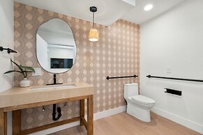 The Maya Hotel- Unique Boutique Experience