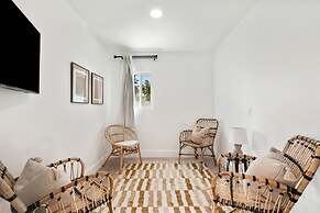 The Maya Hotel- Unique Boutique Experience