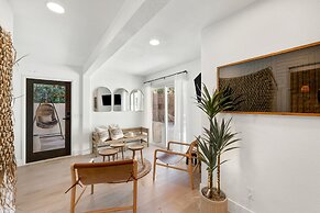 The Maya Hotel- Unique Boutique Experience