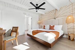 The Maya Hotel- Unique Boutique Experience