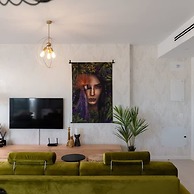 Casa la Vista by Bookaparadise