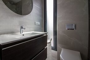 Villa Esmeralda 20 by Bookaparadise