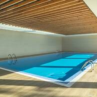 Villa Esmeralda 20 by Bookaparadise