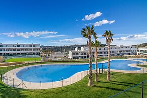 Villa Esmeralda 20 by Bookaparadise