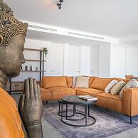 Villa Esmeralda 20 by Bookaparadise