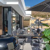 Villa Esmeralda 20 by Bookaparadise