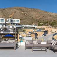 Villa Esmeralda 20 by Bookaparadise