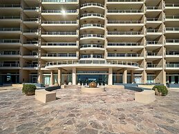 Beachtop Haven 2BR Condo at Iconic Sandy Beach