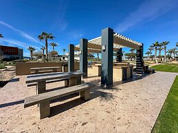 Beachtop Haven 2BR Condo at Iconic Sandy Beach