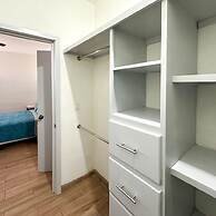 Sleek Downtown Escape With Private Parking
