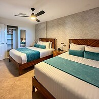 Luxury Ocean View Condo w Huge Deck