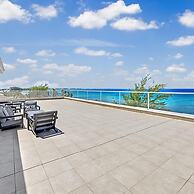 Luxury Penthouse Condo With 360 Oceanviews