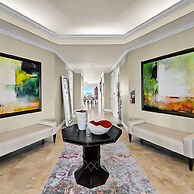 Luxury Penthouse Condo With 360 Oceanviews