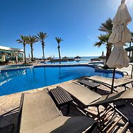 Splash Into Style Ground Floor Poolside Condo