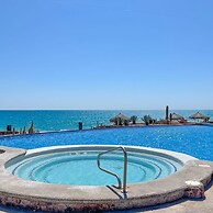 Splash Into Style Ground Floor Poolside Condo