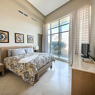 Splash Into Style Ground Floor Poolside Condo