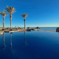 Splash Into Style Ground Floor Poolside Condo