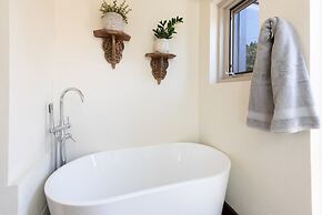 Arcadia 6BR Paradise Pool Hot Tub Cold Plunge