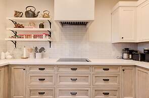 Arcadia 6BR Paradise Pool Hot Tub Cold Plunge