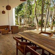Villa Sayil Pool AC Internet Beach Club